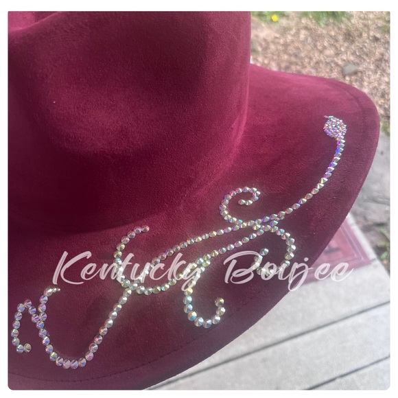 NWT Rodeo Queen Burgundy Suede Swarovski Crystals Cowboy Hat - Picture 5 of 6